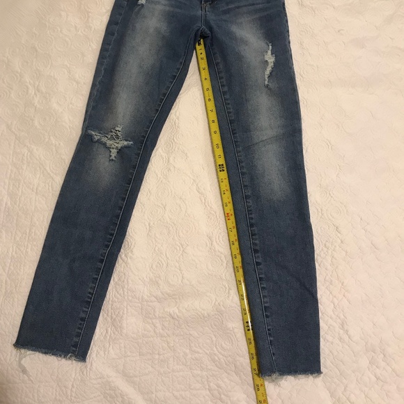 Articles of Society 5 pocket distressed ankle medium wash blue jeans (size 26) - Picture 10 of 16